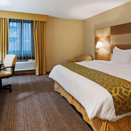 Best Western Queens Court Нью-Йорк Экстерьер фото